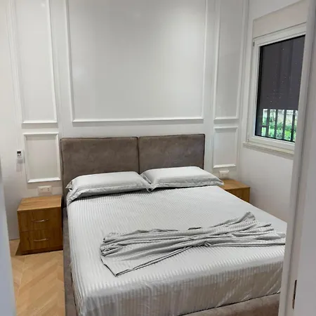 Garden Premium Mali Robit Golem (Tirana)